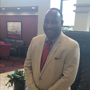 Meet your Posher, Ronald